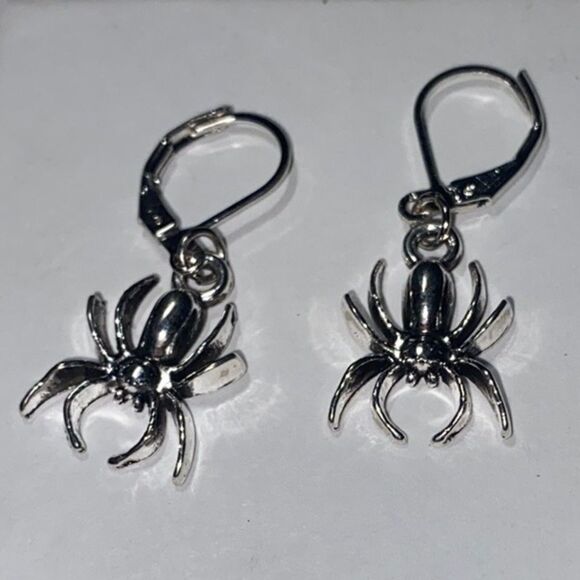 Silver Plated Spider Charm, Nickel Free Small Hoop Earrings, NEW - Picture 5 of 6